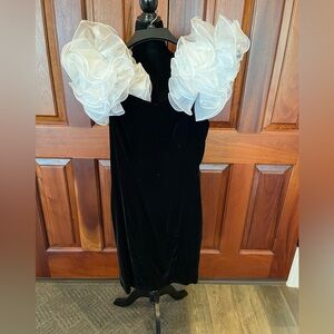 Vintage Organza Ruffle Sleeve Dress Black Double Velvet body con evening